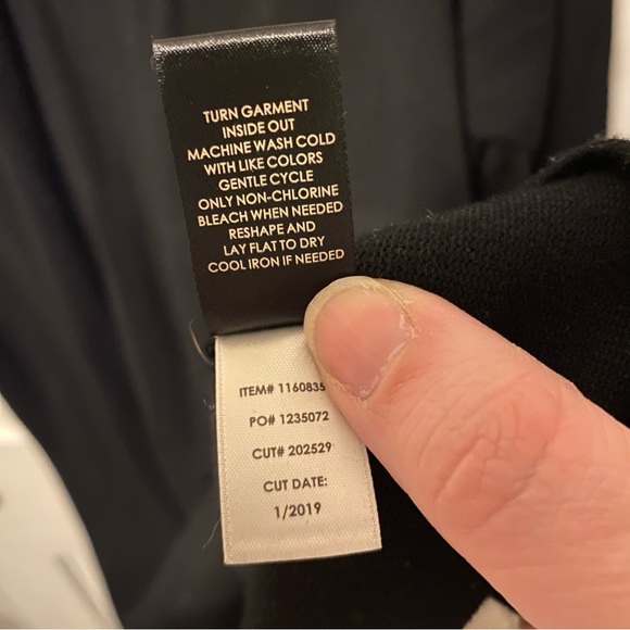 Black Lattice Front Pullover Sweater - Picture 8 of 10